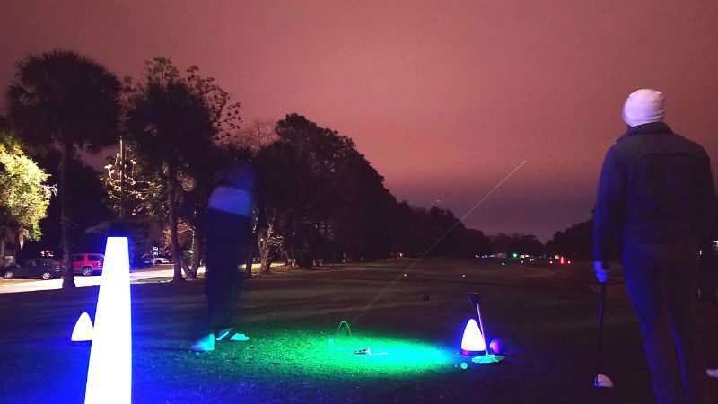 glow golf tee shot